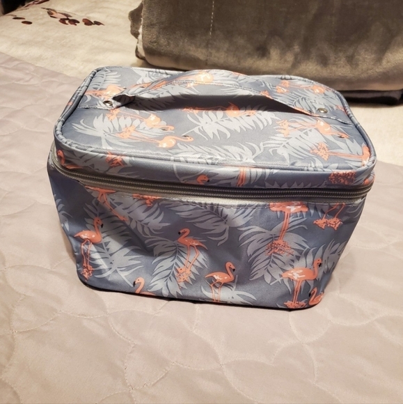 NEW Flamingo Makeup Bag - Picture 5 of 6